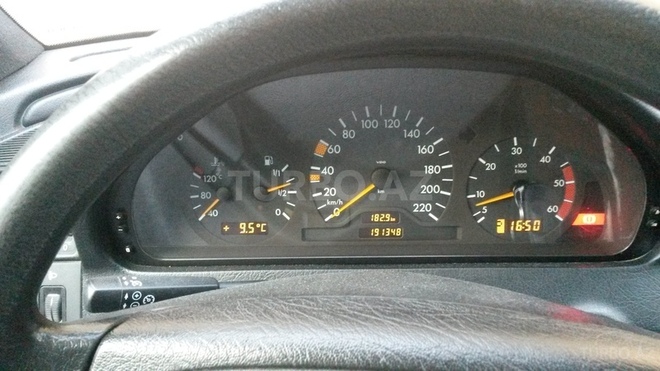 Mercedes C 220 2000, 191,000 km - 2.2 l - Bakı