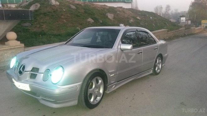 Mercedes E 240 1997, 168,241 km - 2.4 l - Bərdə