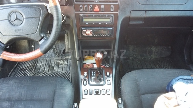 Mercedes C 280 1998, 344,000 km - 2.8 l - Sumqayıt