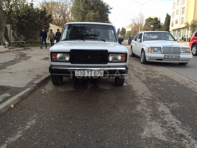 LADA (VAZ) 2107 2005, 190,000 km - 1.6 л - Bakı