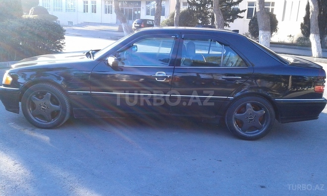Mercedes C 230 1999, 240,000 km - 2.3 l - Bakı