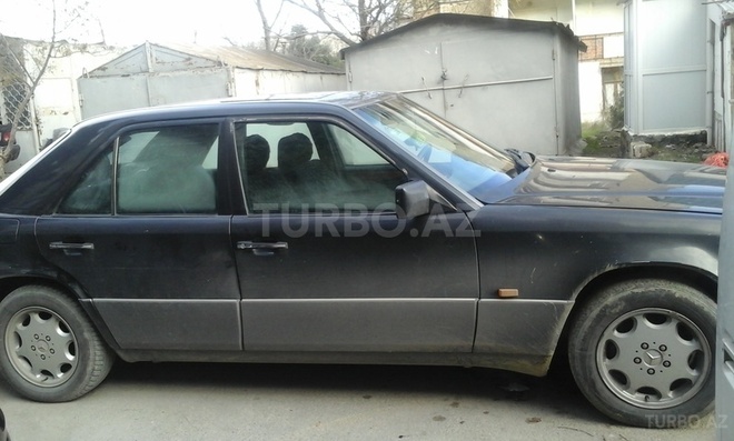 Mercedes E 230 1991, 250,000 km - 2.3 л - Bakı