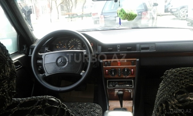 Mercedes E 230 1991, 250,000 km - 2.3 л - Bakı