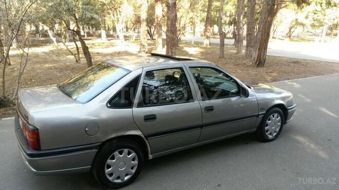Opel Vectra 1994, 300,000 km - 2.0 l - Sumqayıt