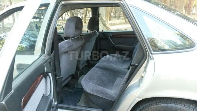 Opel Vectra 1994, 300,000 km - 2.0 l - Sumqayıt