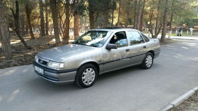 Opel Vectra 1994, 300,000 km - 2.0 l - Sumqayıt