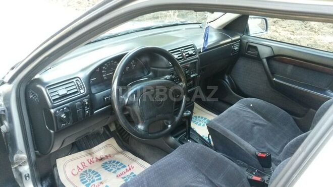 Opel Vectra 1994, 300,000 km - 2.0 l - Sumqayıt