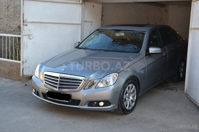 Mercedes E 220 2011, 142,000 km - 2.2 л - Bakı
