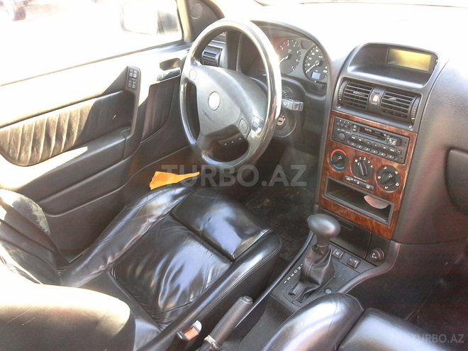 Opel Astra 1999, 153,000 km - 2.0 л - Bakı