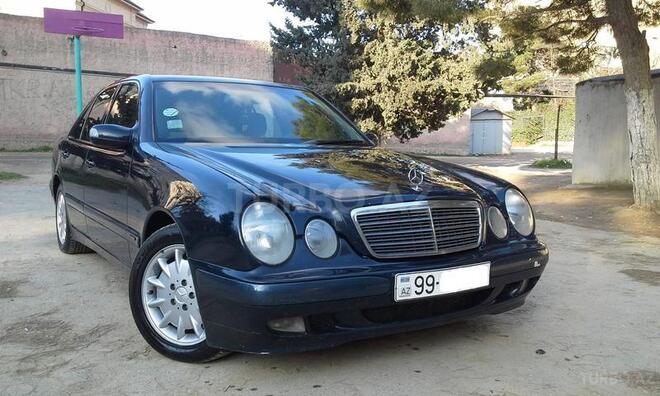 Mercedes E 220 1999, 319,200 km - 2.2 l - Bakı