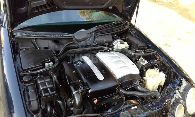 Mercedes E 220 1999, 319,200 km - 2.2 l - Bakı