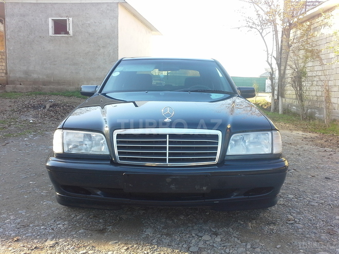 Mercedes C 220 1997, 295,443 km - 2.2 l - Sabirabad