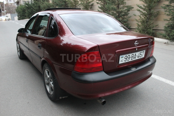 Opel Vectra 1997, 250,000 km - 1.6 l - Bakı