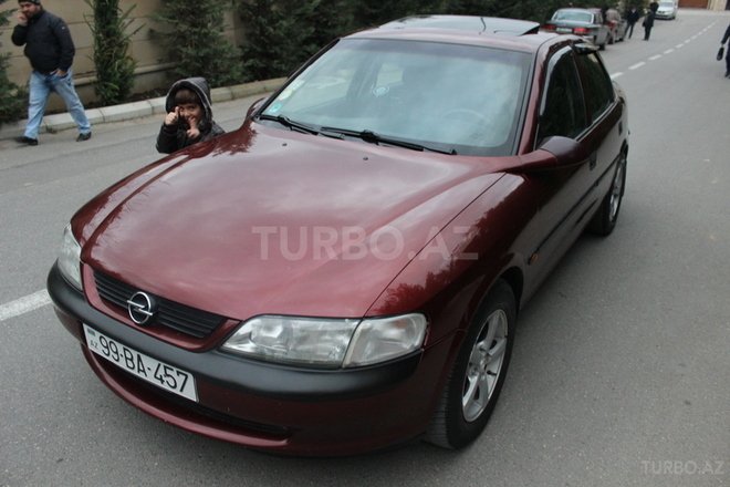 Opel Vectra 1997, 250,000 km - 1.6 l - Bakı