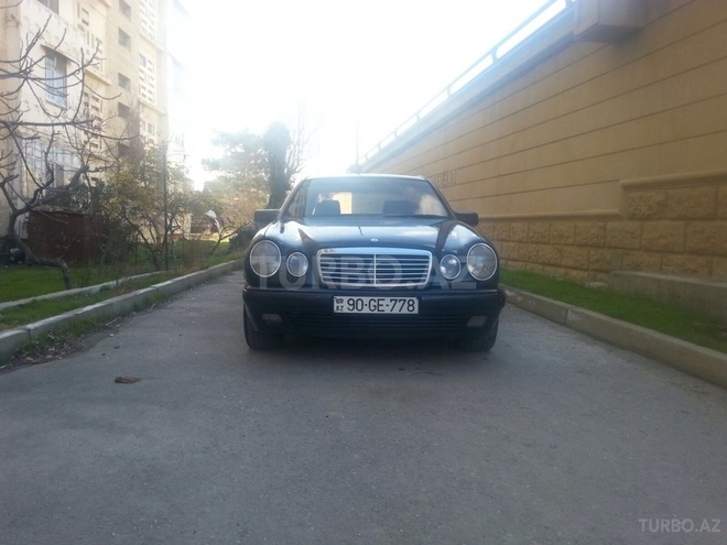 Mercedes E 230 1996, 278,000 km - 2.3 l - Bakı