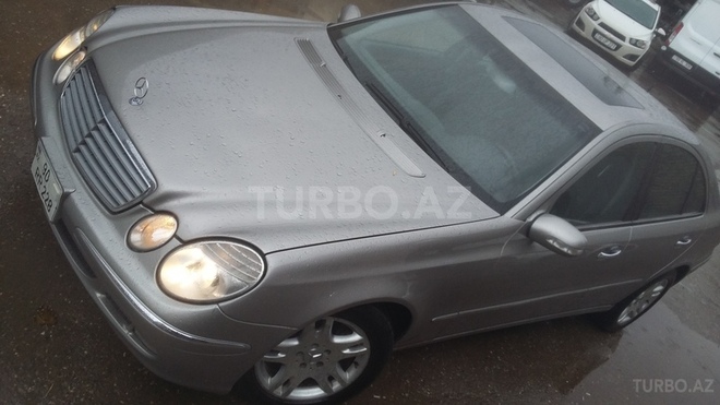 Mercedes E 320 2003, 300,000 km - 3.2 l - Bakı
