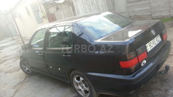 Volkswagen Vento 1997, 0 km - 1.8 l - Bakı