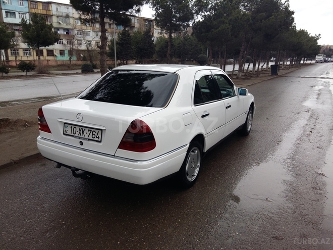 Mercedes C 220 1994, 251,000 km - 2.2 l - Sumqayıt
