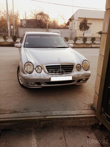 Mercedes E 240 2000, 400,075 km - 2.6 l - Balakən