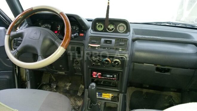 Mitsubishi Pajero 1997, 2,129,000 km - 2.8 l - Bakı
