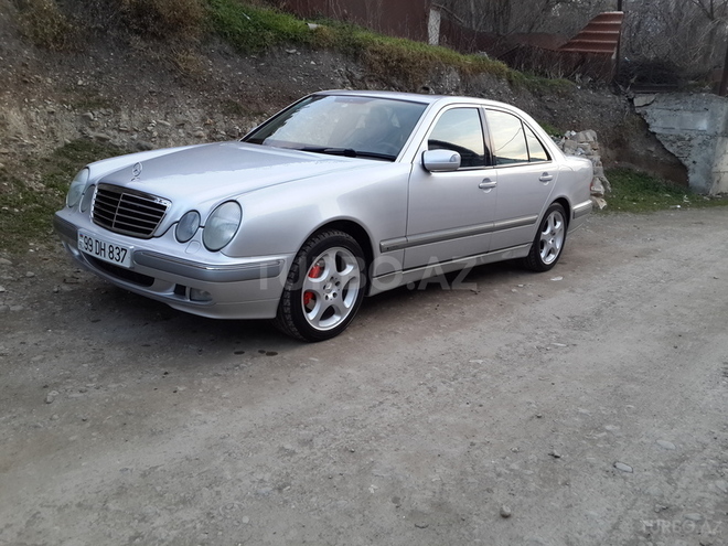 Mercedes E 240 2000, 144,000 km - 2.6 l - Gəncə