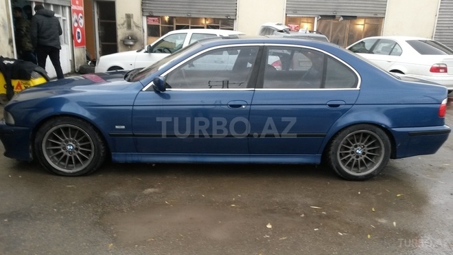 BMW 525 2002, 200,000 km - 0.3 l - Sumqayıt