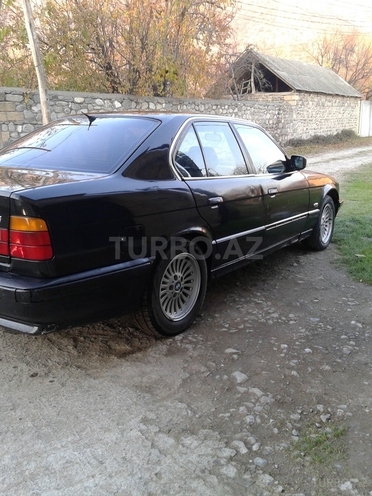 BMW 520 1993, 272,000 km - 2.0 l - Şəki
