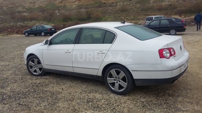 Volkswagen Passat 2008, 110,000 km - 2.0 л - Bakı