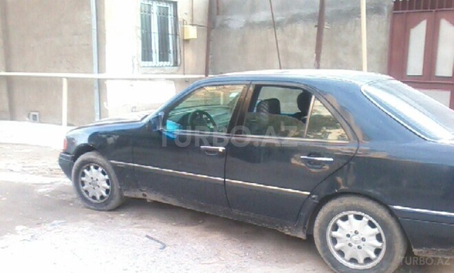 Mercedes C 250 1997, 305,600 km - 2.5 л - Bakı