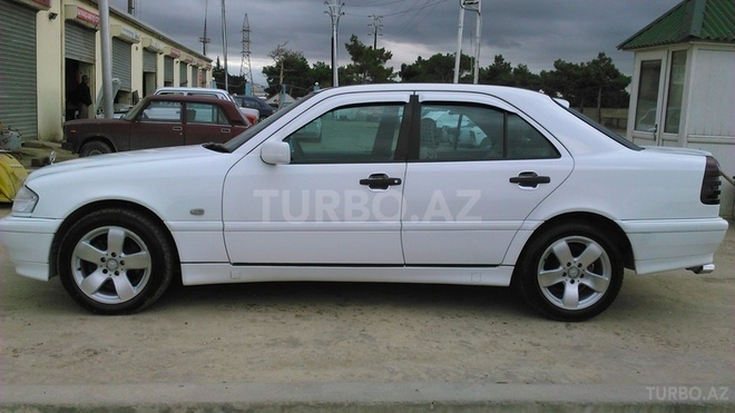 Mercedes C 180 1999, 190,000 km - 1.8 l - Bakı