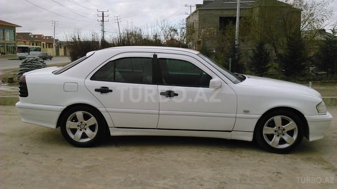 Mercedes C 180 1999, 190,000 km - 1.8 l - Bakı