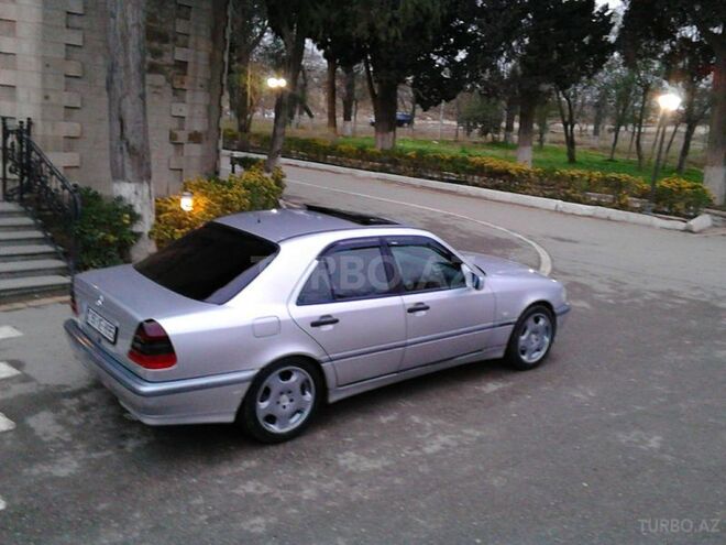 Mercedes C 180 2000, 280,000 km - 1.8 l - Bakı