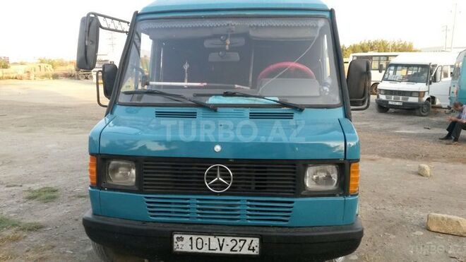 Mercedes 208 D 1994, 514,848 km - 0.3 l - Sumqayıt