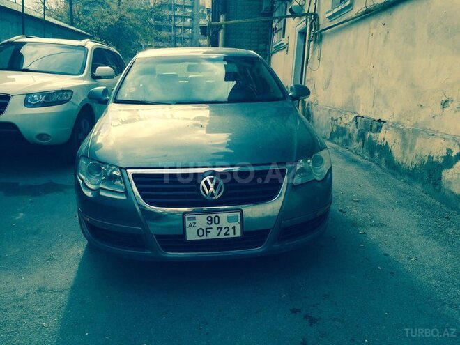 Volkswagen Passat 2005, 150,000 km - 2.0 l - Bakı