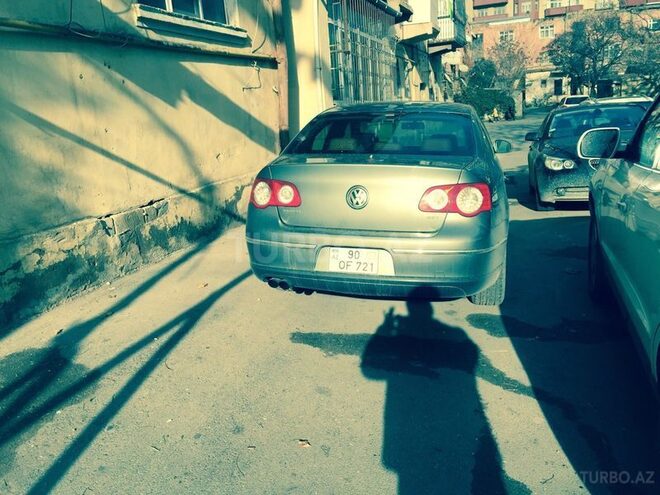 Volkswagen Passat 2005, 150,000 km - 2.0 l - Bakı