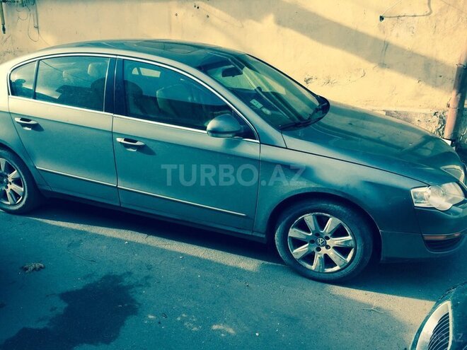 Volkswagen Passat 2005, 150,000 km - 2.0 l - Bakı