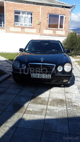 Mercedes E 220 2000, 282,000 km - 2.2 л - Balakən
