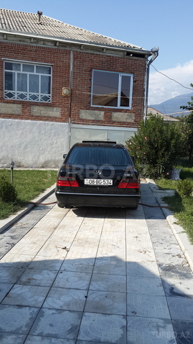 Mercedes E 220 2000, 282,000 km - 2.2 л - Balakən
