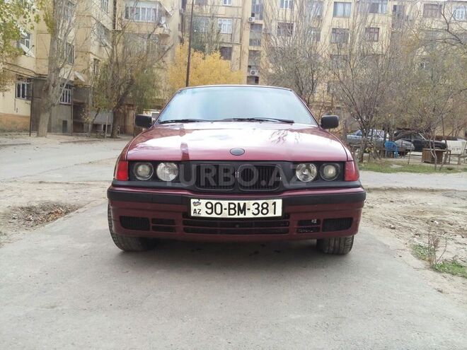 BMW 318 1991, 230,000 km - 1.8 л - Sumqayıt