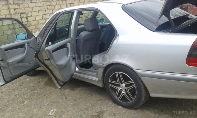 Mercedes C 180 1998, 157,000 km - 1.8 l - Beyləqan