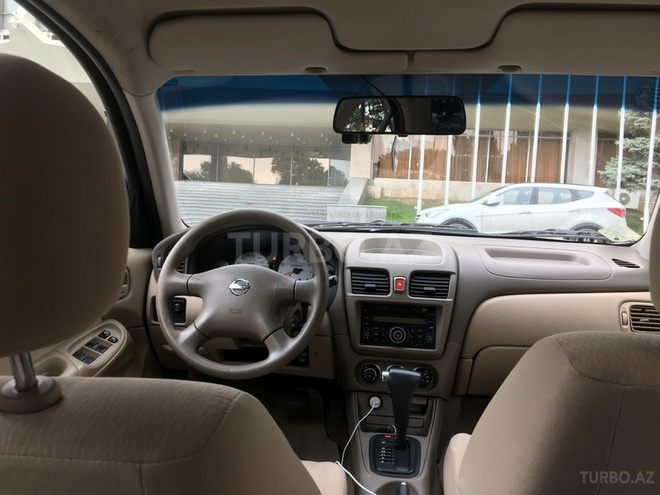 Nissan Sunny 2010, 153,000 km - 1.3 l - Bakı