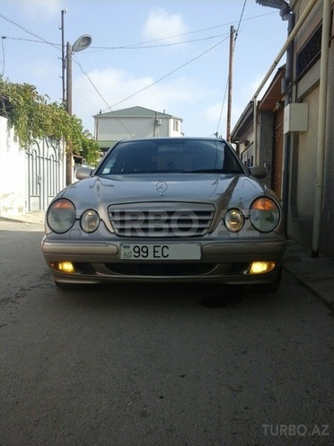 Mercedes E 220 2000, 291,111 km - 2.2 л - Bakı