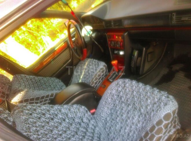 Mercedes E 300 1993, 260,000 km - 3.0 л - Bakı