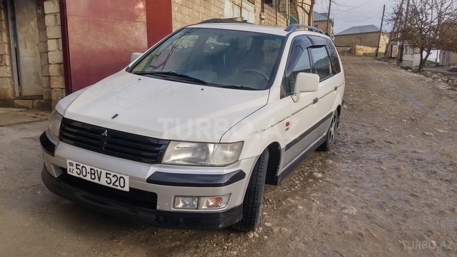 Mitsubishi Chariot 2000, 250,000 km - 2.4 l - Şamaxı