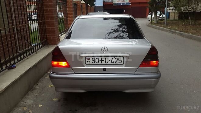 Mercedes C 240 1997, 286,000 km - 2.6 l - Bakı