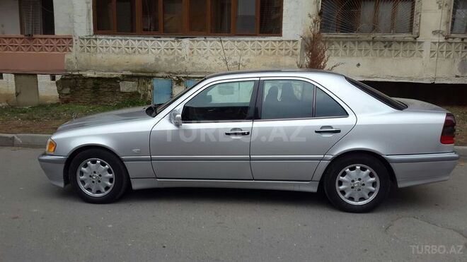 Mercedes C 240 1997, 286,000 km - 2.6 l - Bakı