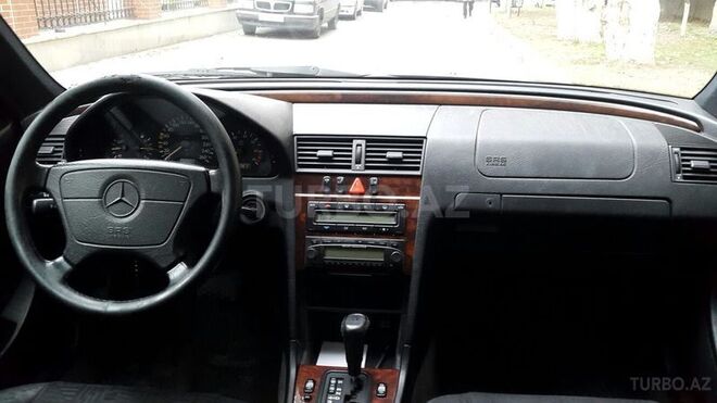 Mercedes C 240 1997, 286,000 km - 2.6 l - Bakı