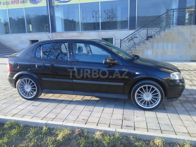 Opel Astra 2000, 215,000 km - 1.6 l - Bakı