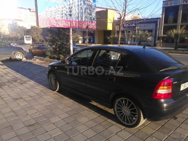 Opel Astra 2000, 215,000 km - 1.6 l - Bakı