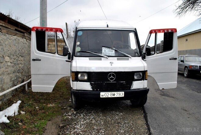 Mercedes 208 D 1990, 291,642 km - 2.3 l - İsmayıllı